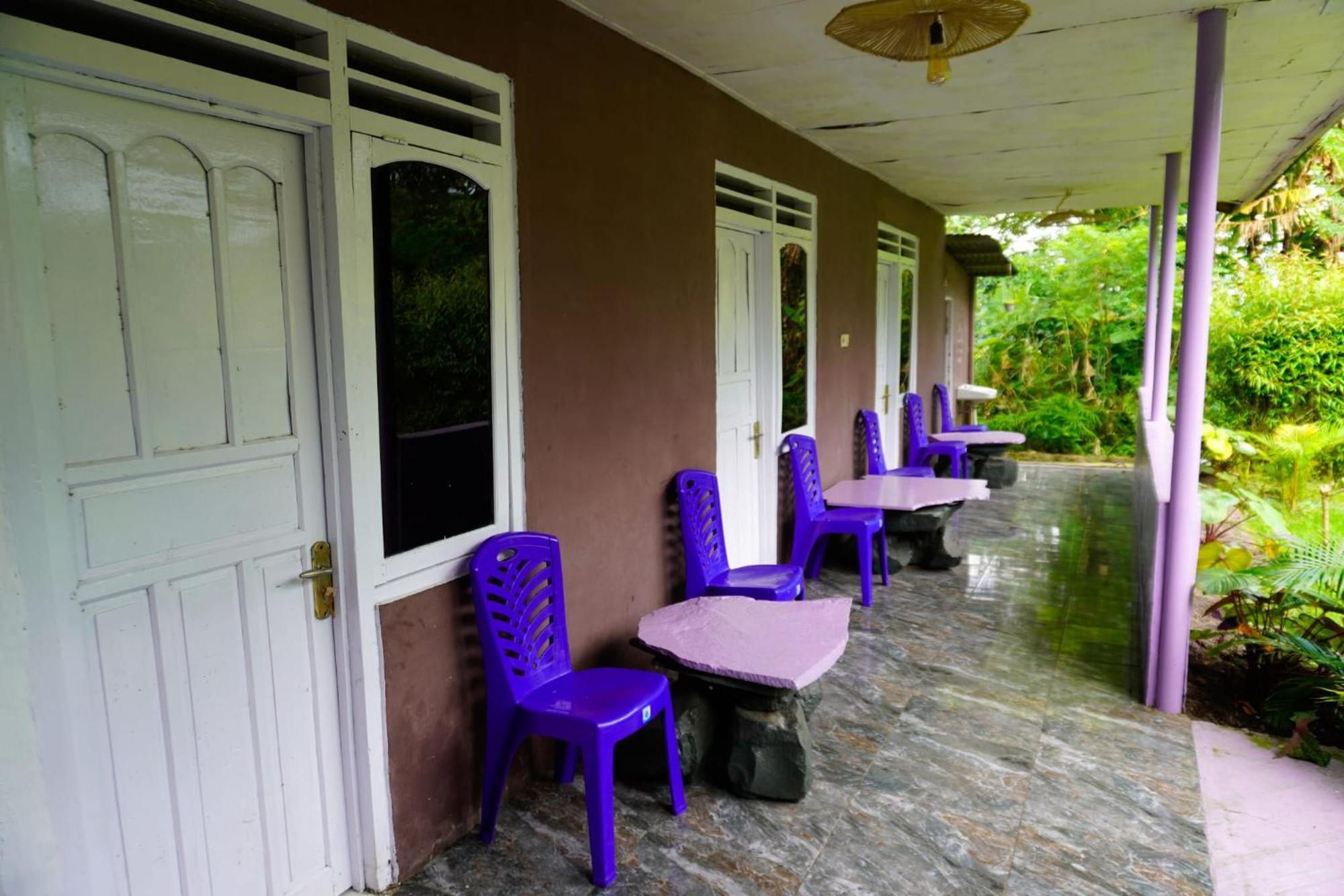 Legend Guesthouse Kelimutu Bagian luar foto