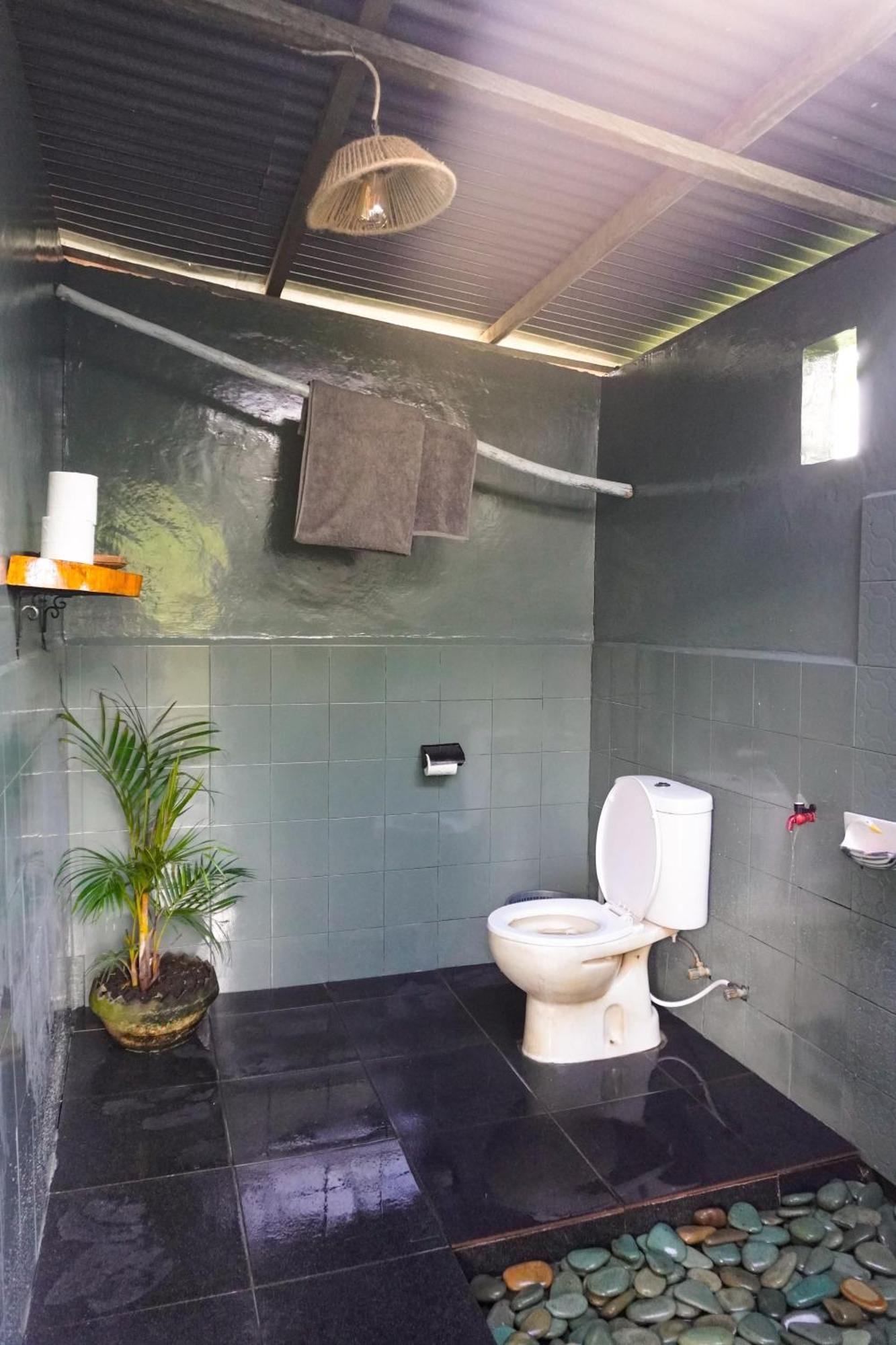 Legend Guesthouse Kelimutu Bagian luar foto